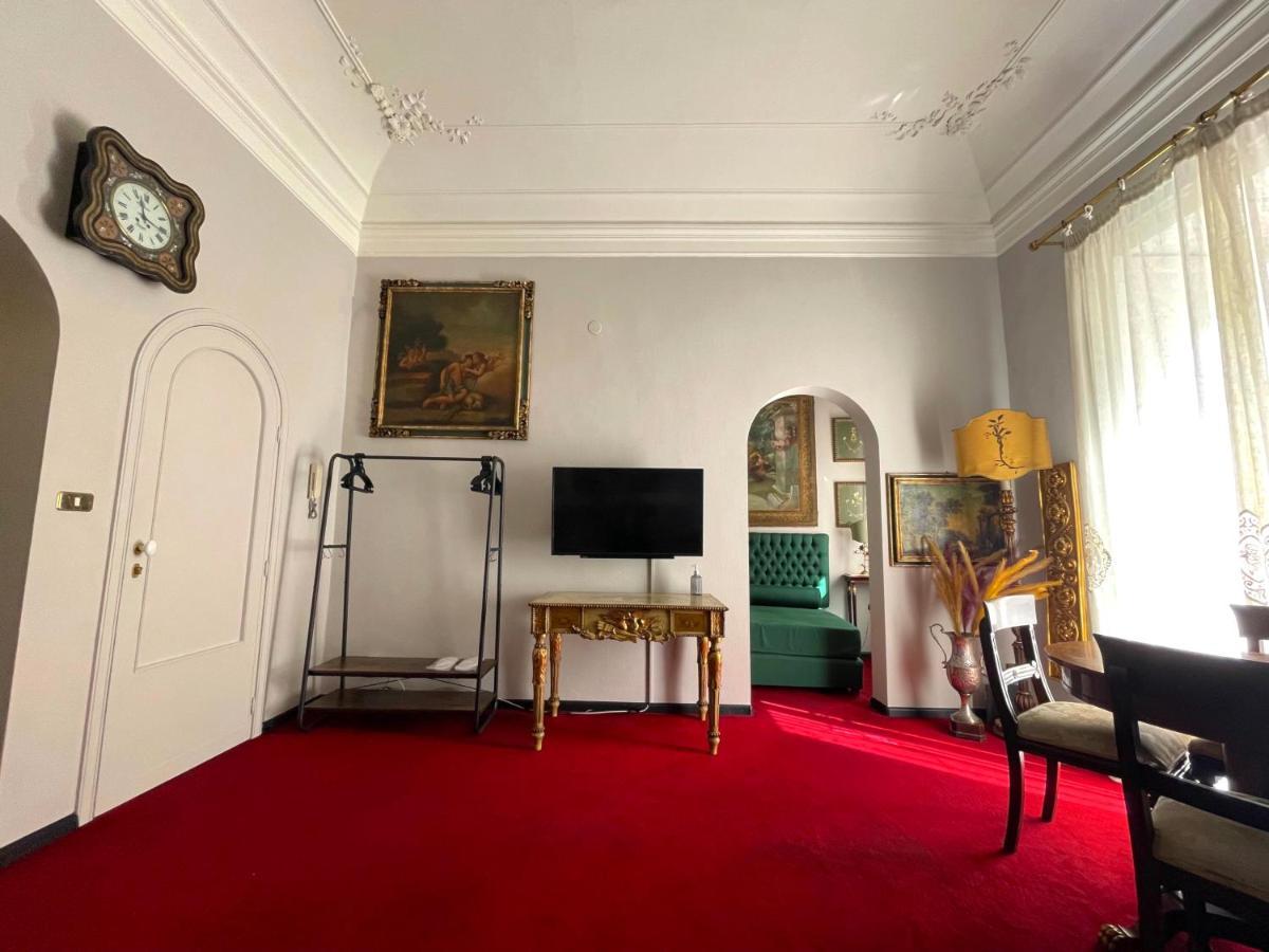 Dimora Pacini Apartment คาตาเนีย ภายนอก รูปภาพ
